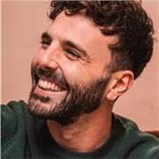 Profesor apasionado, paciente y comprometido con el aprendizaje de mis estudiantes.